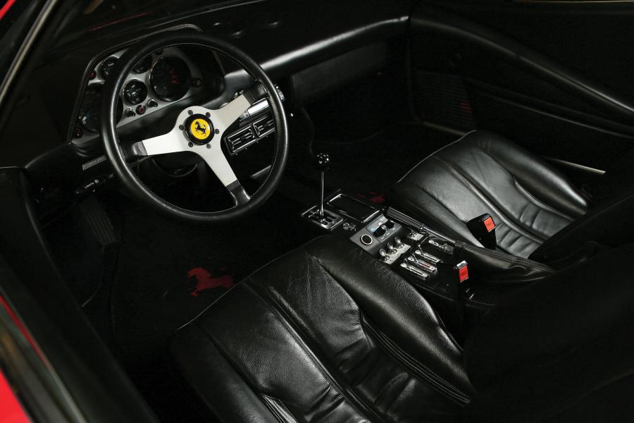 Интерьер Ferrari 308 GTB Acciao 1978 года  (NA) (фото 31 из 34)